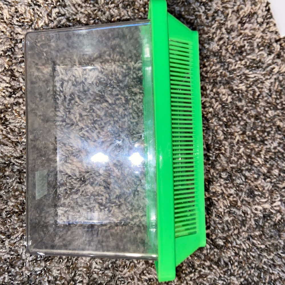 Fish tank - Picture 4 of 4